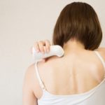 首肩こりでお悩みの女性