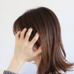 頭痛でお悩みの女性