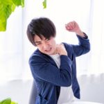 肩の痛みでお悩みの男性